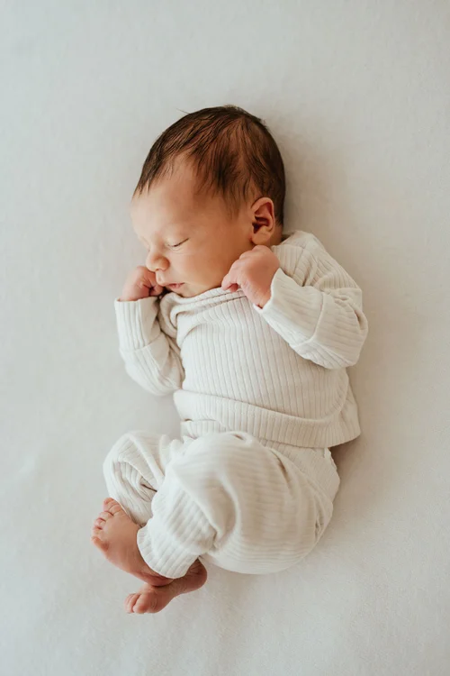 natural newborn photography herefordshire14.jpg
