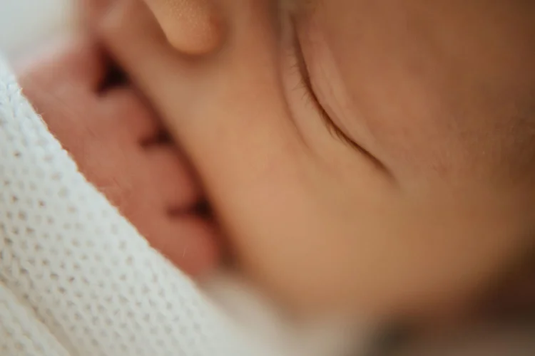 natural newborn photography herefordshire32.jpg